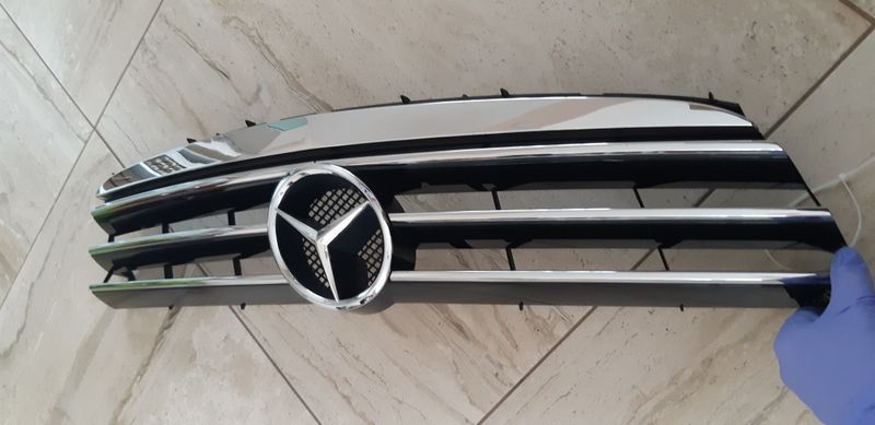 W169 Предна решетка Мерцедес А класа