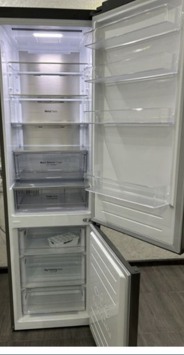 Продам холодильник LG