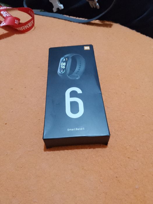 Смарт часовник  със кутия