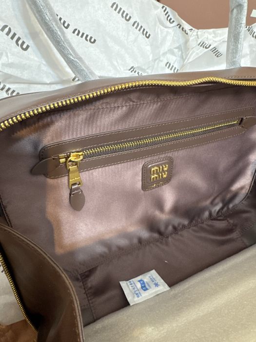 MiuMiu Tote bag - piele naturala/34cm/full box premium/disponibil