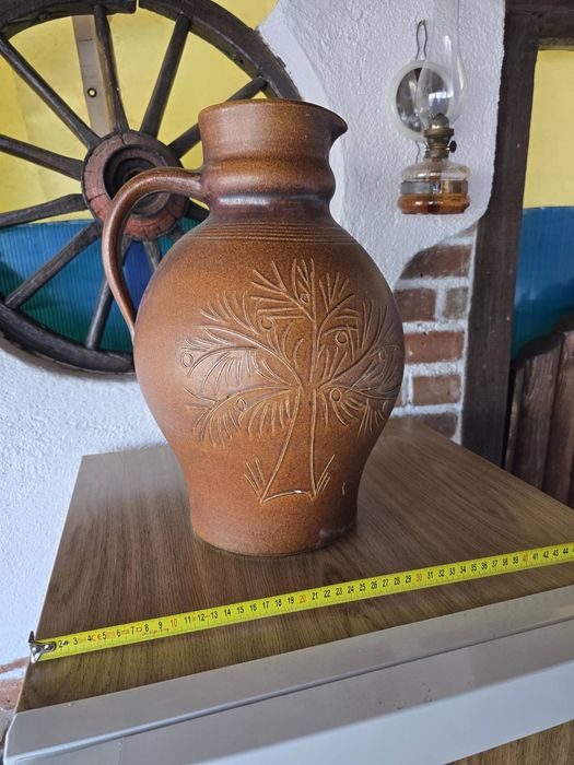 Декорация голяма ваза.