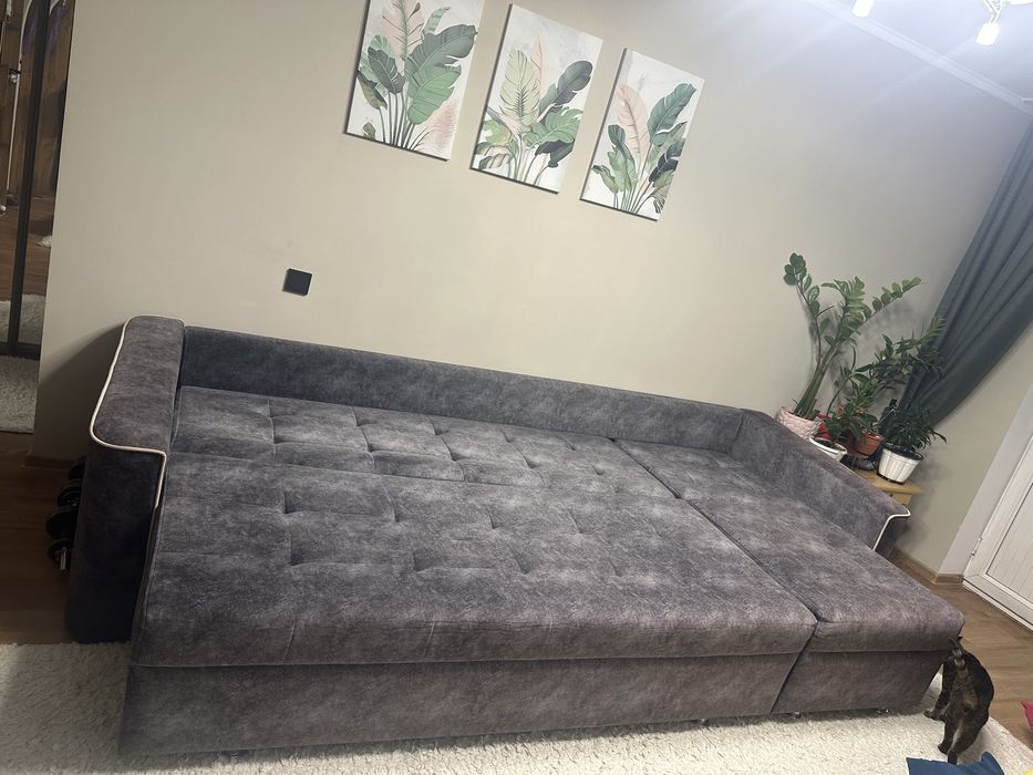 Продается стильный диван, цвет графит