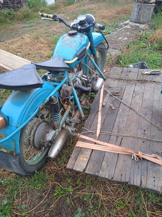 Продам мотоцикл урал