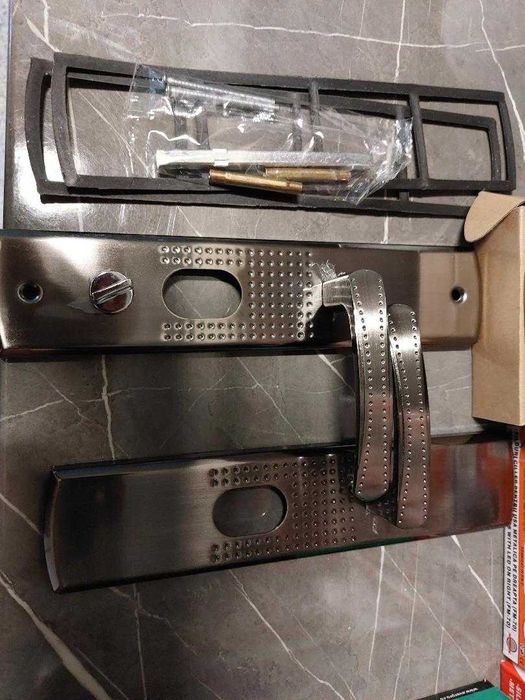 feronerie termopan si usi metalice