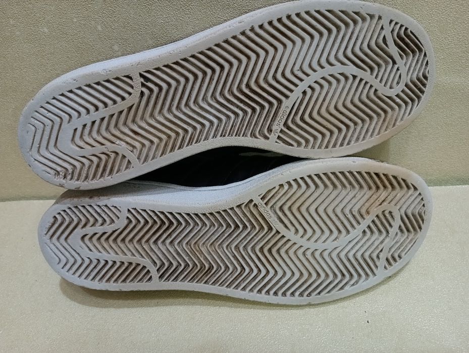 Adidas Superstar Black N39- 25 лв