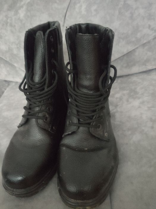 Продам берцы кожаные военные