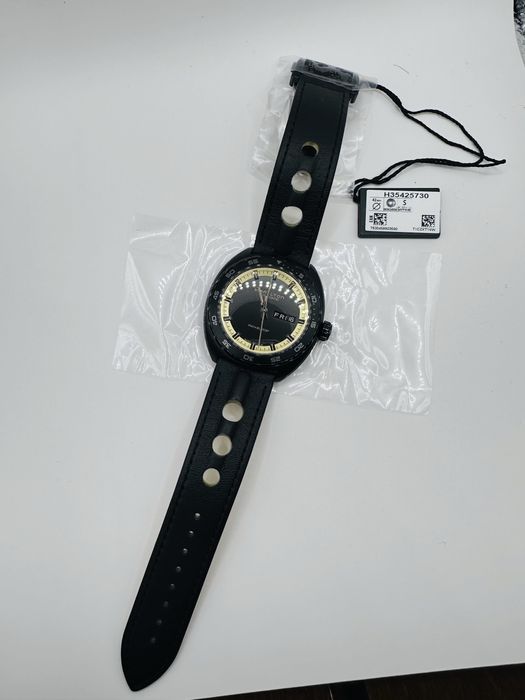 * Чисто Нов* Hamilton Pan Europ Automatic *Black & Gold*
