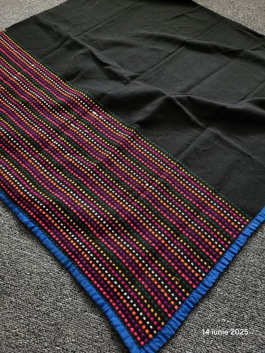 Catrinte/fote/fuste vechi traditionale autentice