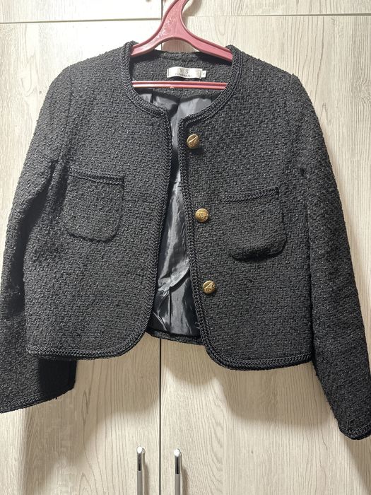 Педжак на 40 42 размер.