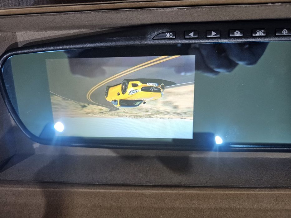 Видео регистратор с камера за задно виждане