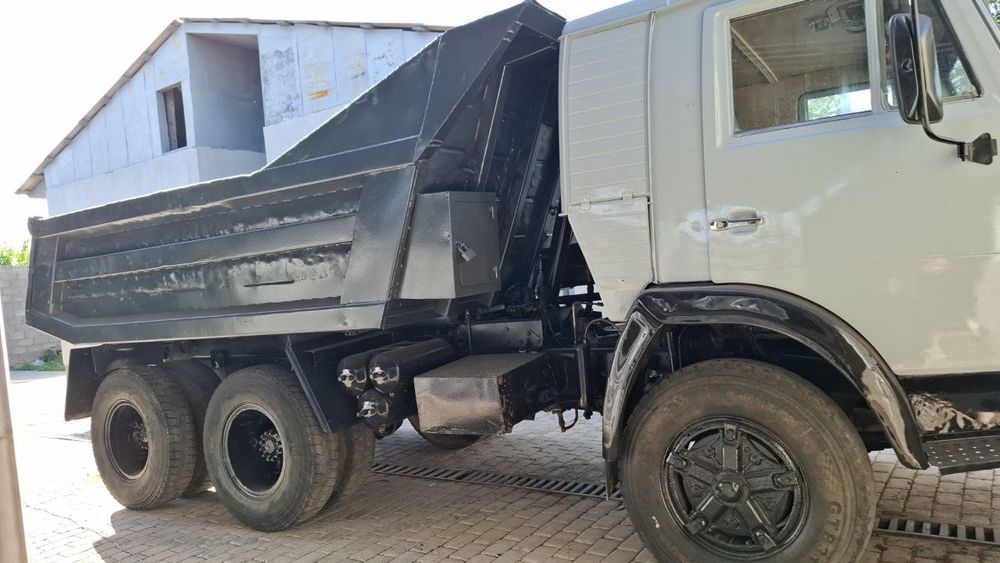 Kamaz sotiladi xolati yaxshi
