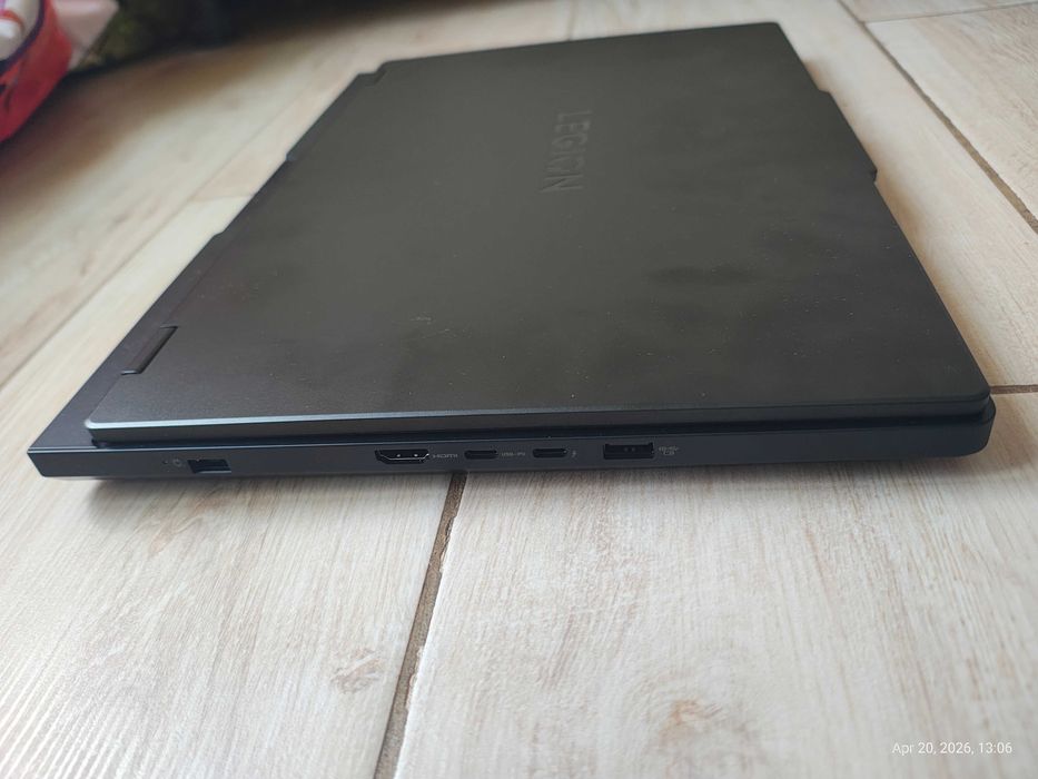 Laptop Lenovo Legion Pro 5 16IAX10 Intel Ultra 9 275HX 32GB RAM DDR5 5600 1TB 5070 8GB VRAM Ecran OLED WQXGA 2560 x 1600