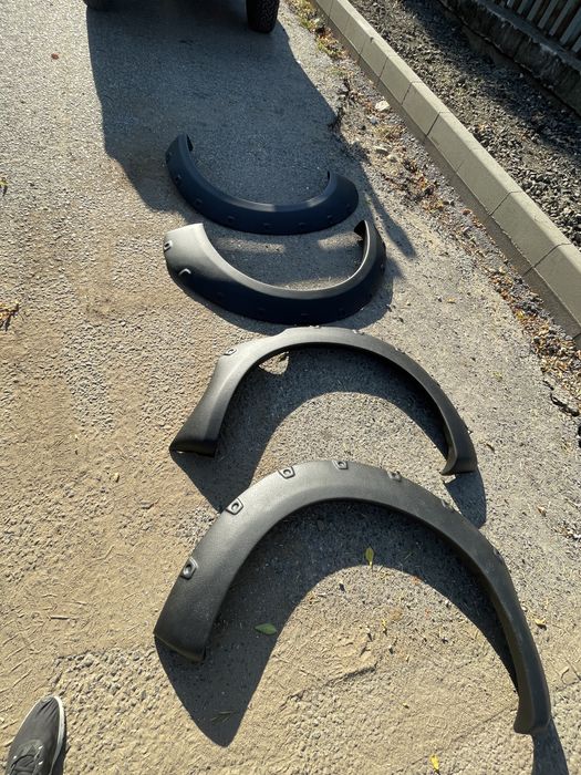 Нови! Уширители за калници Nissan Navara