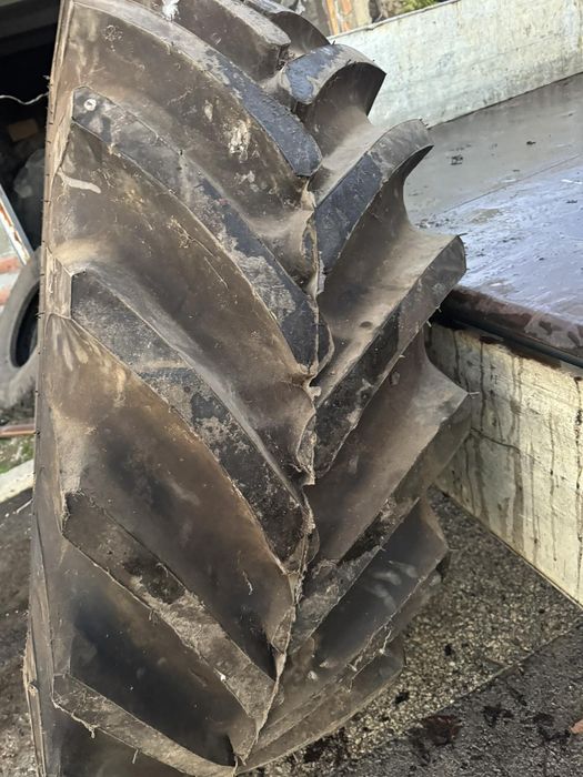 Гуми 23.1.26 чисто нови