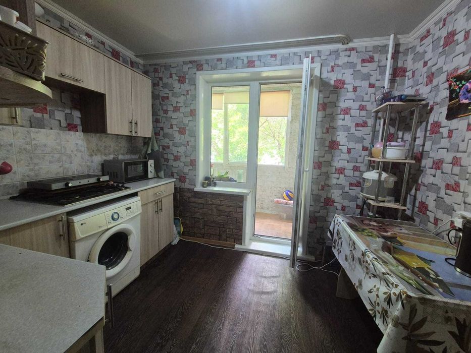 продам 1 ком квартиру Р-он Корона