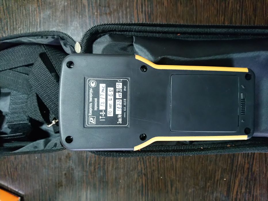 Измеритель температуры переносной IT-8