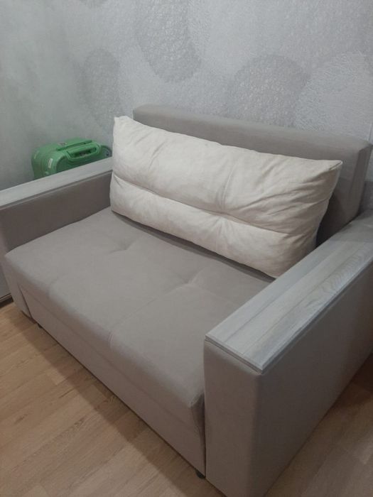 Продам диван раздвижной