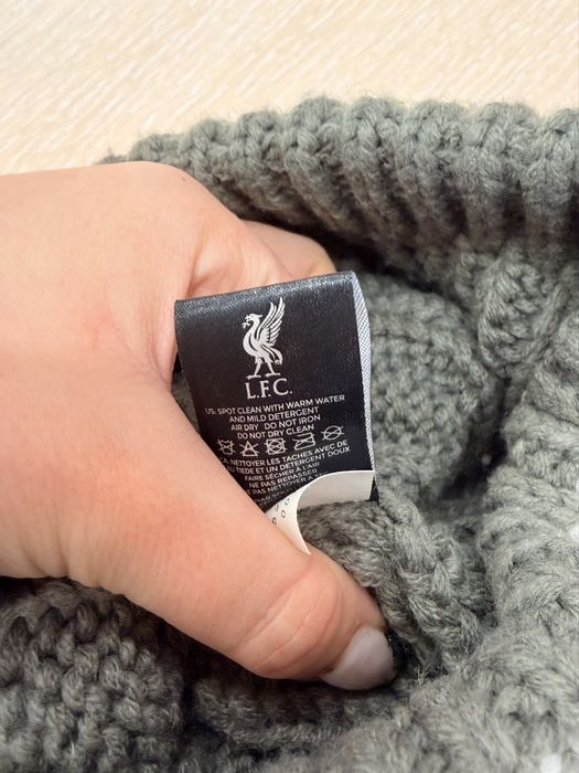 Зимна дамска/детска шапка на Liverpool