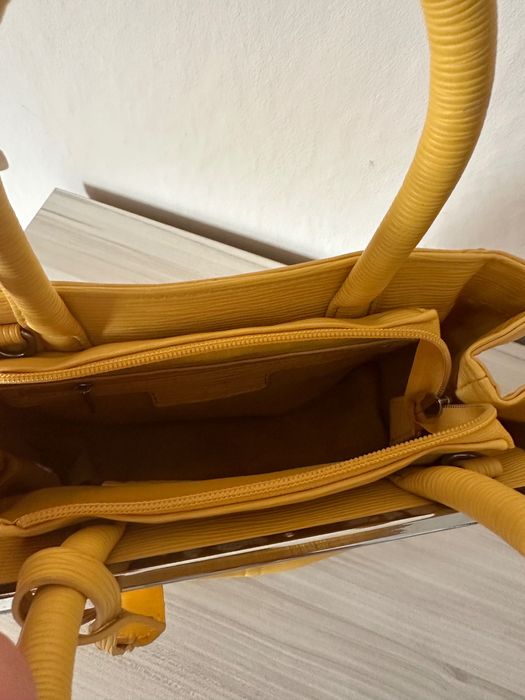 Нова Жълта чанта- естествена кожа