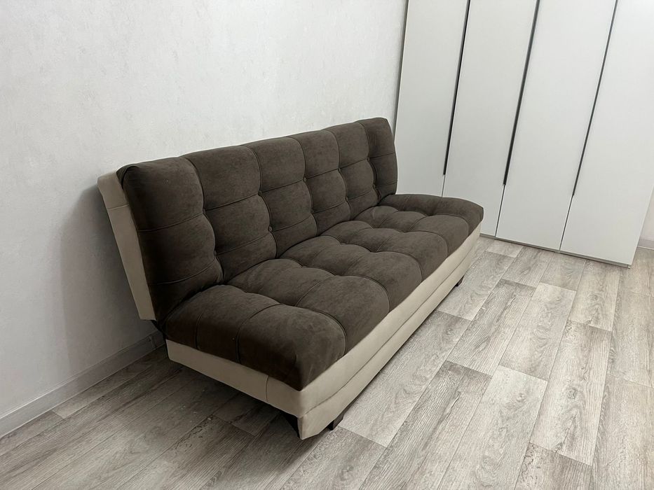 Новый диван продам