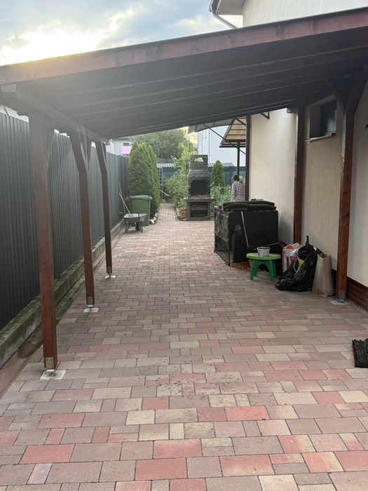 Casa de vanzare str remetea drum principal