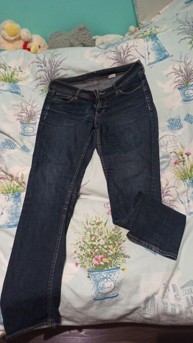 Дамски очертаващи дънки