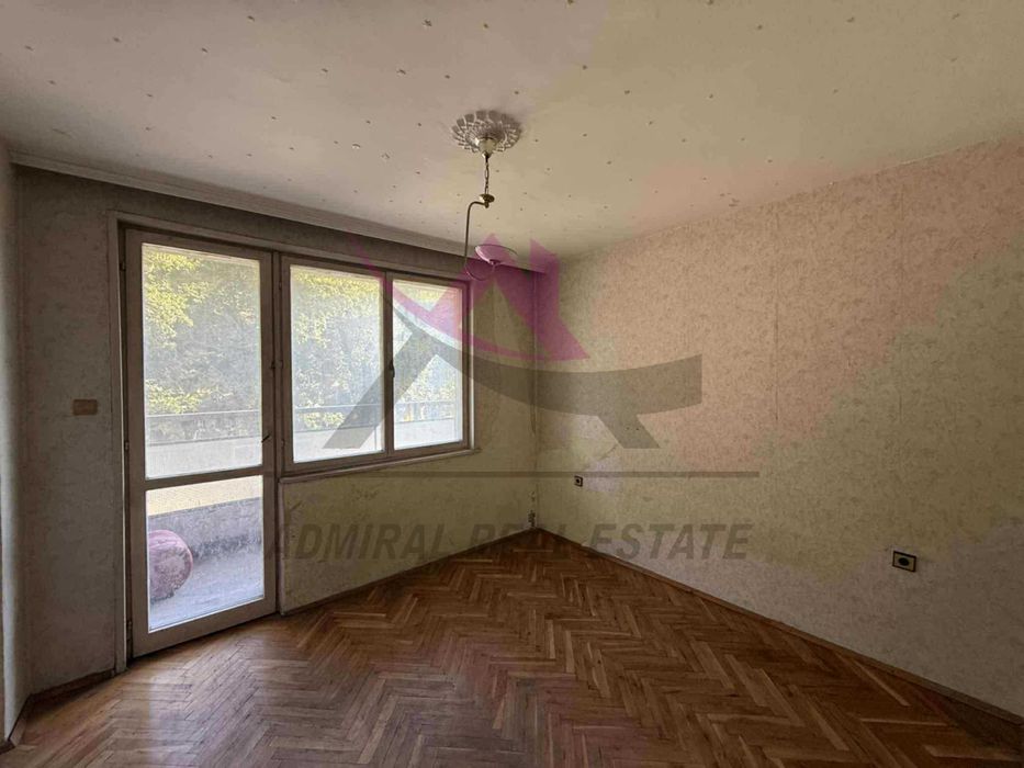 Продава се Тристаен апартамент в Варна, Лятно кино Тракия - 86 кв.м за 2094 €/кв.м - Снимка #7
