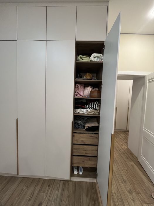 Астана  продам шкаф МДФ