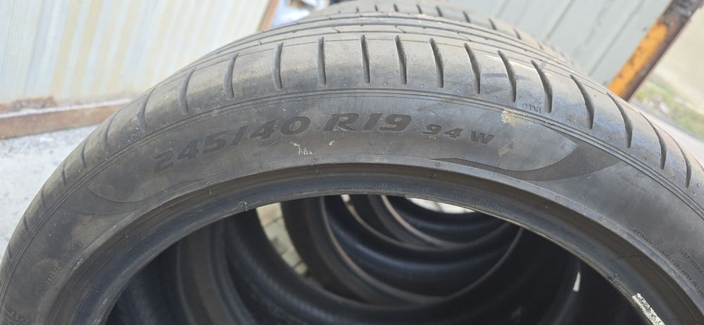 245 40 19 Pirelli PZero