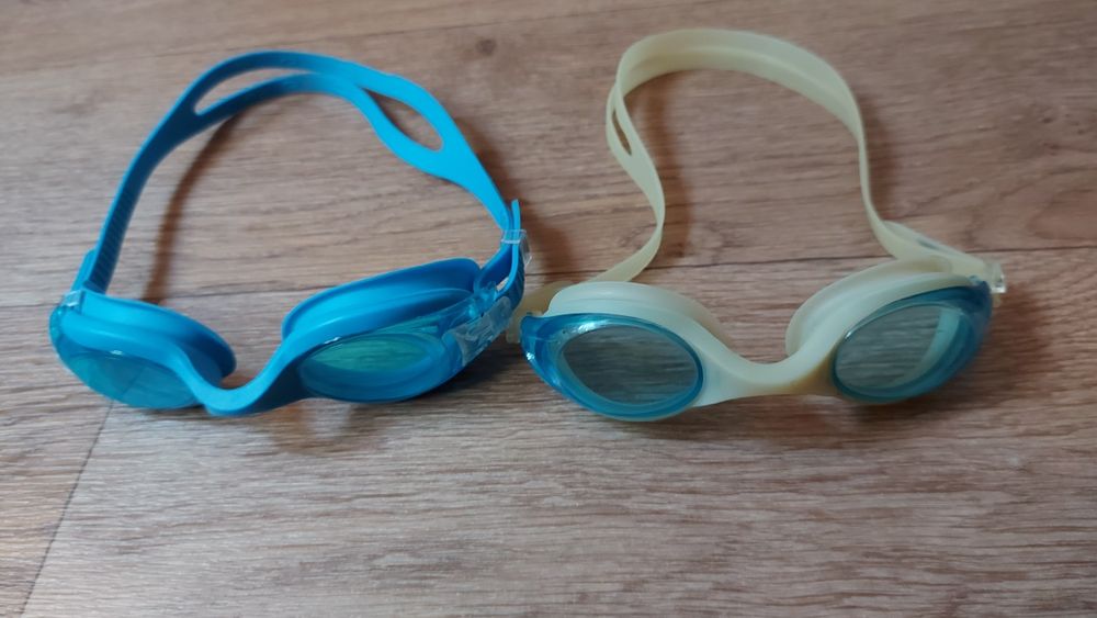 Плавательные шапочки и очки