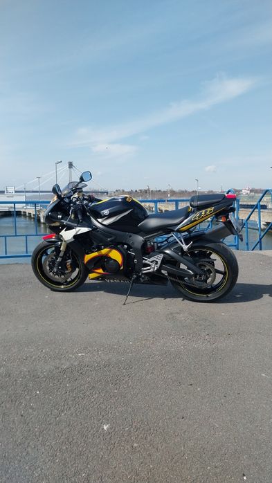 Vand Yamaha R6 2005 RJ095 editie VR46 numar 1107