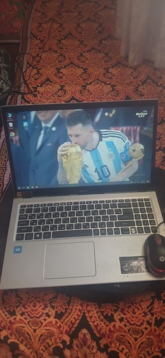 Noutbook acer  sotiladi olxdan yozila