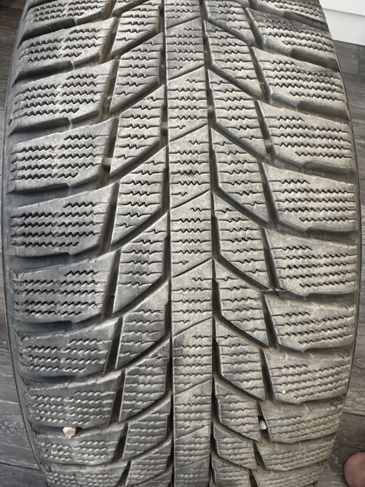 Зимние шины 215/55R17 98R