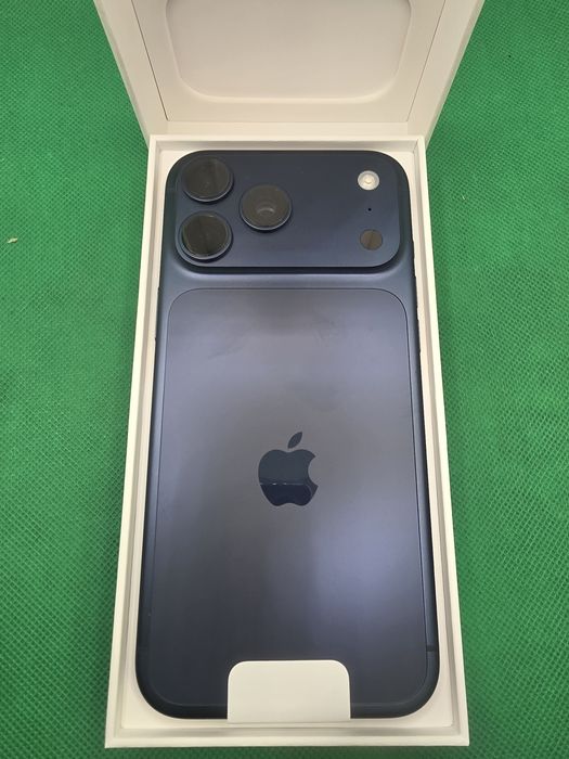 iPhone 17 Pro Max 256GB•Neactivat •Amanet Lazar Crangasi•56273