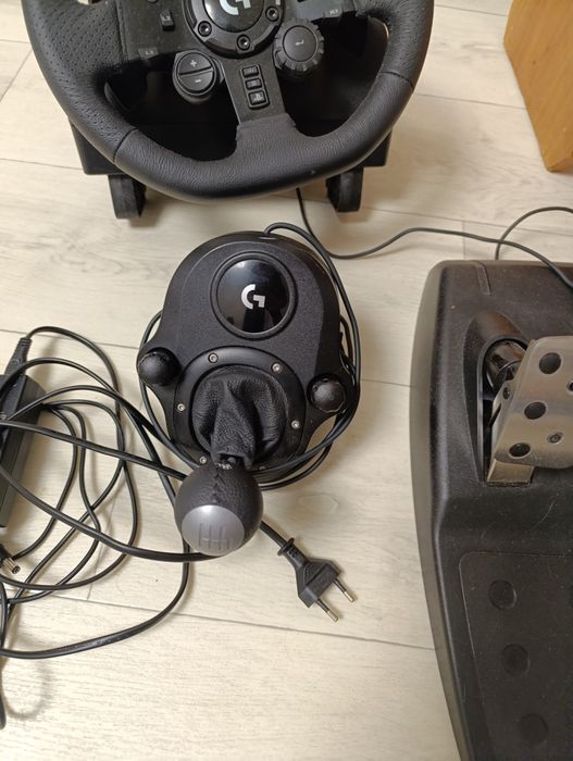 Продам игровой руль