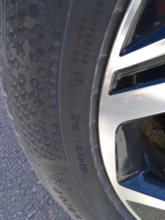 Continental TS 870 P Зимни гуми Континентал 17 цола 215/65