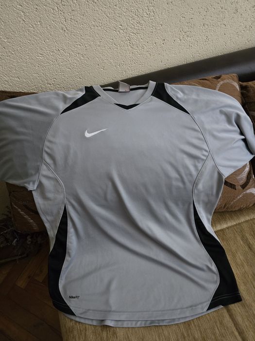 Оригинални тениски на Nike