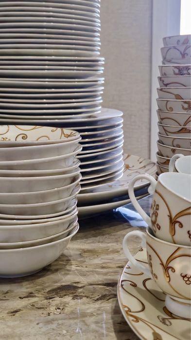 Чайно столовый сервиз