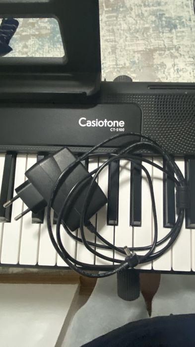 Продам синтезатор CASIOtone