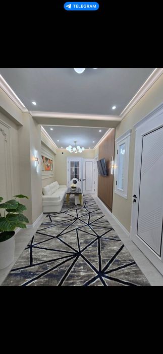 продается своя квартира улица рудакий красный дом