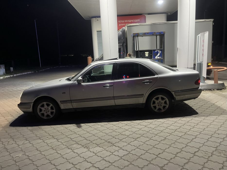 Продам Mersedes W210