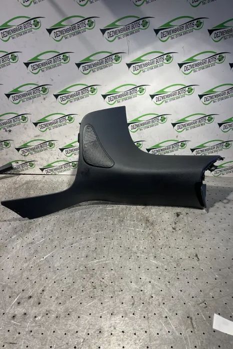 Ornament spate dreapta A1676902008 Mercedes-Benz GLE 2020