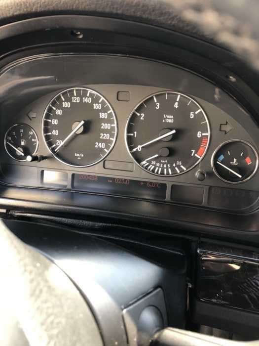 Спидометр БМВ 750