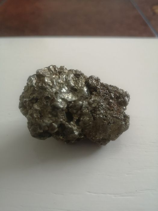 Piatra meteorit aurie