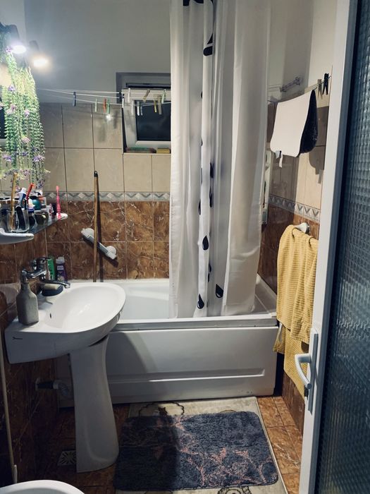 Apartament 3 camere Constanta str.Eliberarii nr1