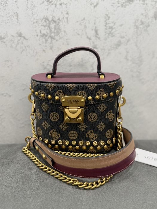 Чанта GUESS / яке