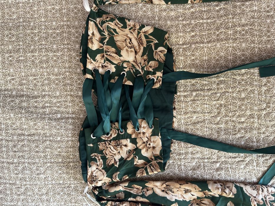 Нови рокли - хс и с