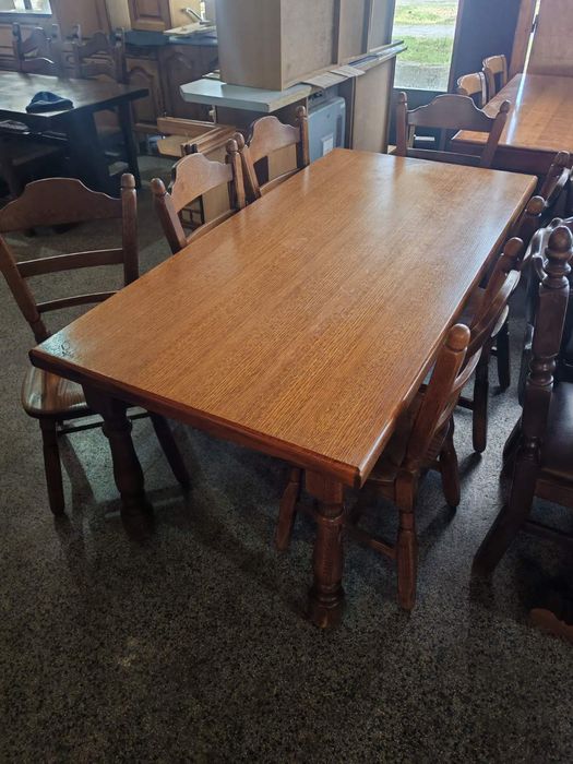 Трапезни комплекти от дъбов  масив