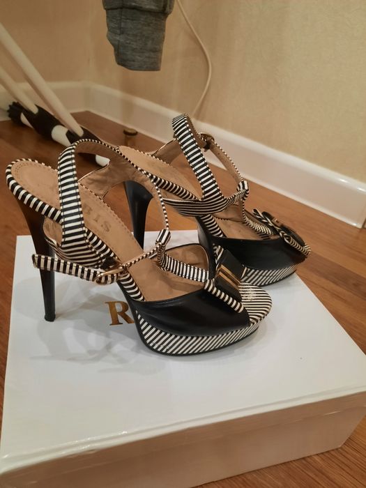 Женские туфли    .