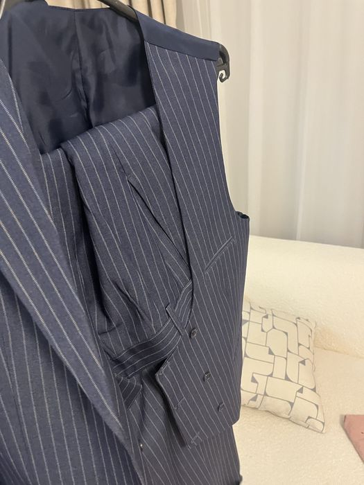 Комплект костюм новый